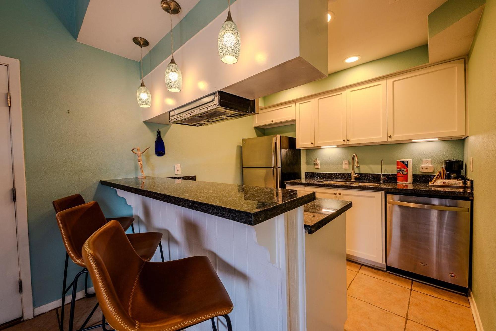 Kingfishers Retreat Serene 1Br Escape With Balcony 207 South Padre Island Exteriör bild
